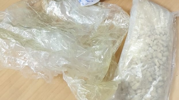 कुलगाम में ड्रग नेटवर्क का भंडाफोड़, 3 तस्कर गिरफ्तार, हेरोइन और कैश बरामद