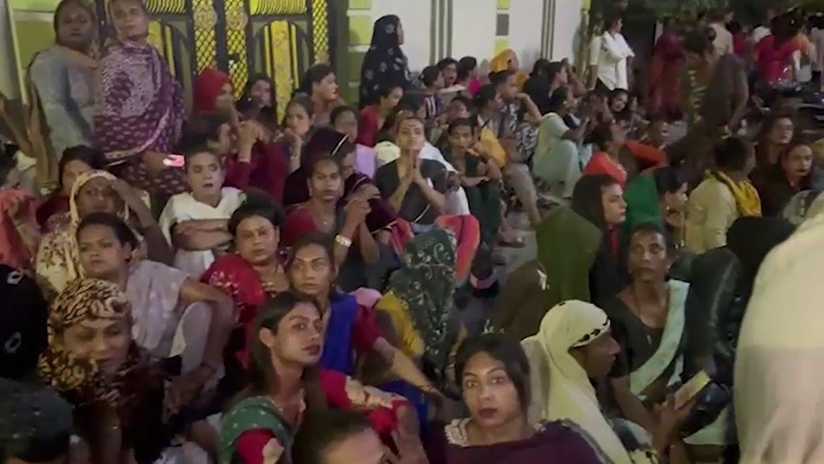 किन्नर समाज के भीतर पीठाधीश्वर की गद्दी को लेकर खड़ा हुआ बड़ा विवाद (Photo: Screengrab) 