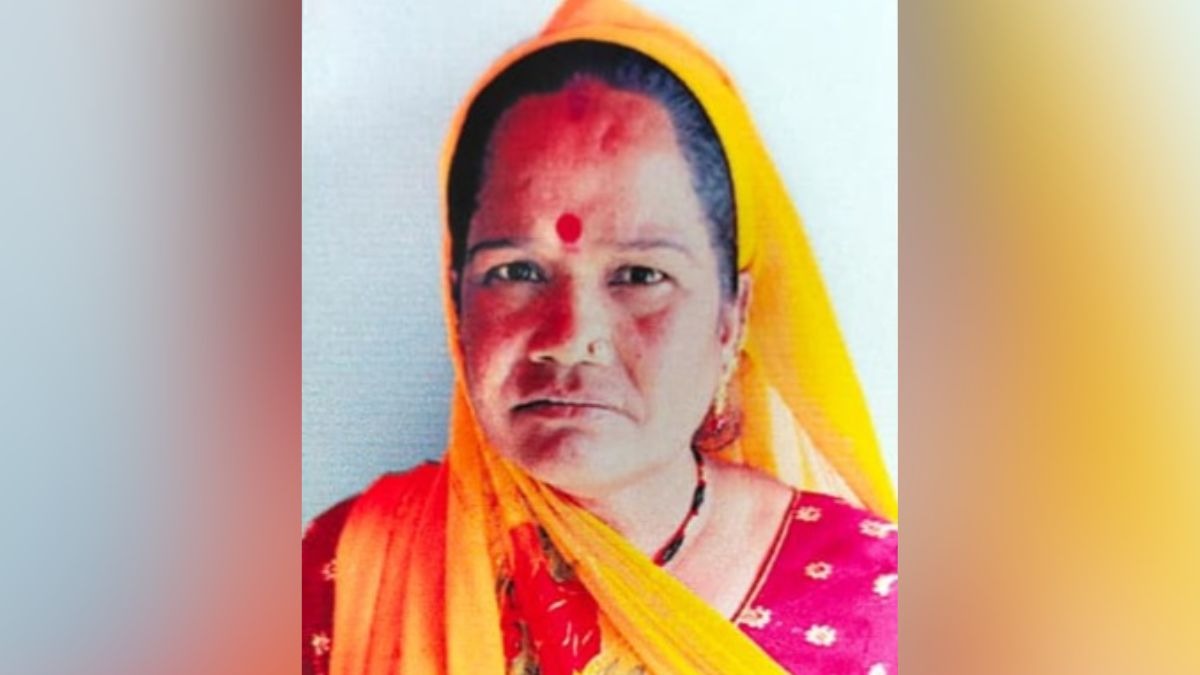 मौके से पुलिस को शराब की बोतल, बीयर केन, जला हुआ मोबाइल मिला. (File Photo: ITG)