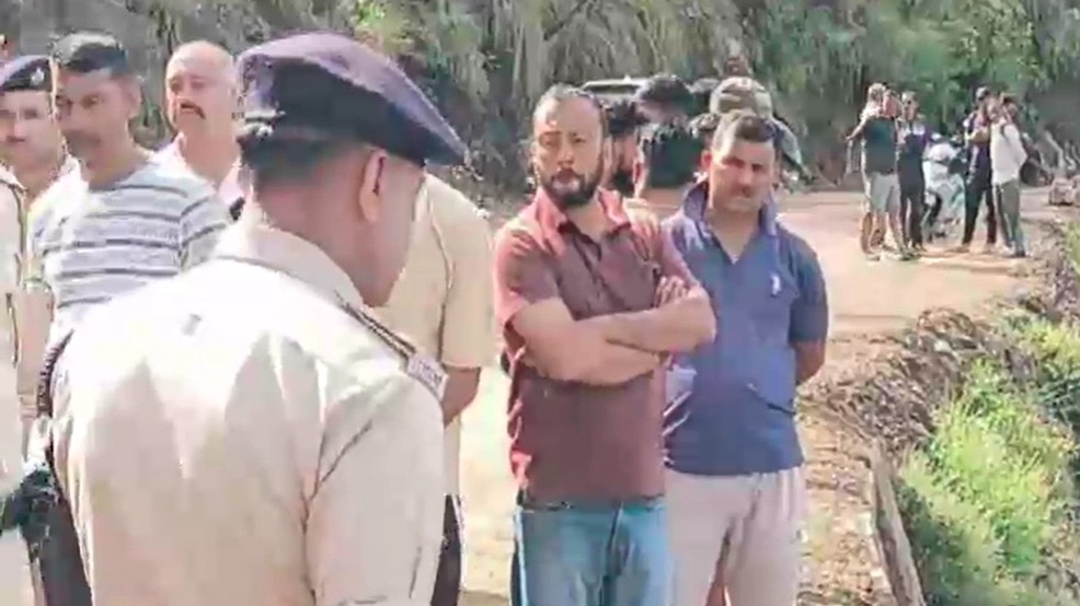 चंबा में दर्दनाक हादसा: खाई में गिरा पर्यटकों का वाहन, 6 की मौत