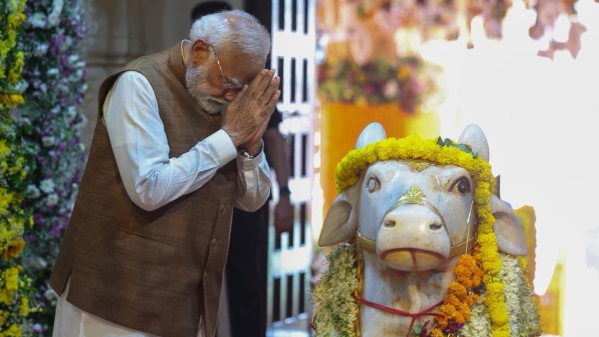 पीएम मोदी ने कुंभाभिषेक भी किया. (Photo- X/Narendra Modi)