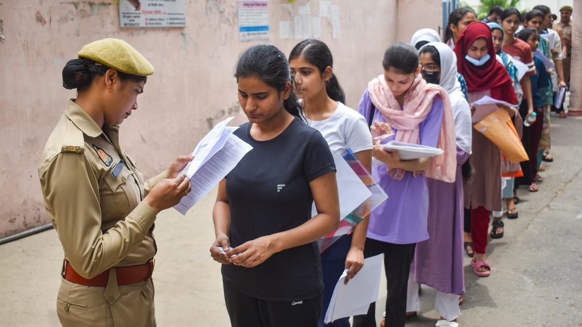 फोटोकॉपी शॉप से खुला नीट पेपर लीक का मामला. (Photo/ITG)