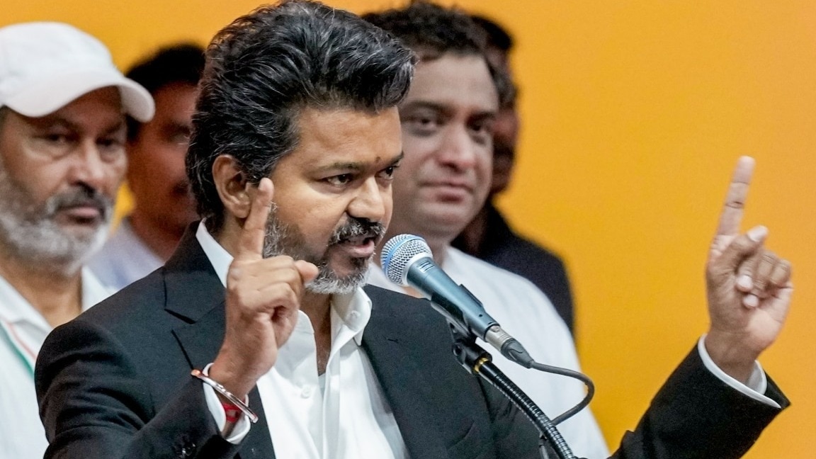 नीट पेपर लीक पर सीएम विजय का सवाल (File Photo)