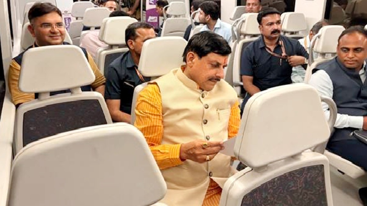 cm mohan yadav delhi metro