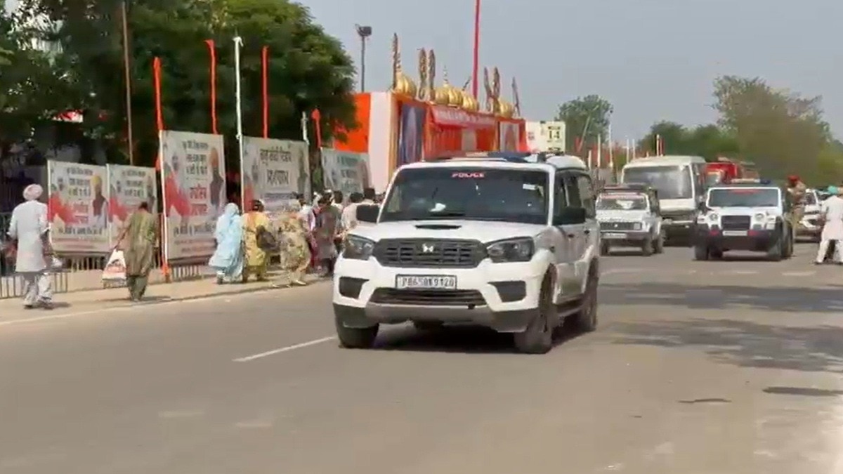 PM की अपील के बीच पंजाब CM के बड़े काफिले पर उठे सवाल. (Photo: Screengrab)