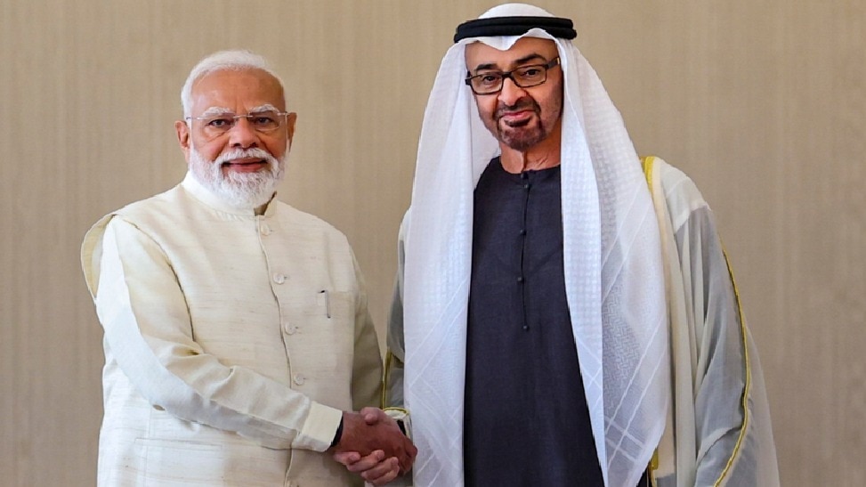 PM नरेंद्र मोदी ने UAE के राष्ट्रपति शेख मोहम्मद बिन जायद अल नाहयान से मुलाकात की (Photo- ITG)