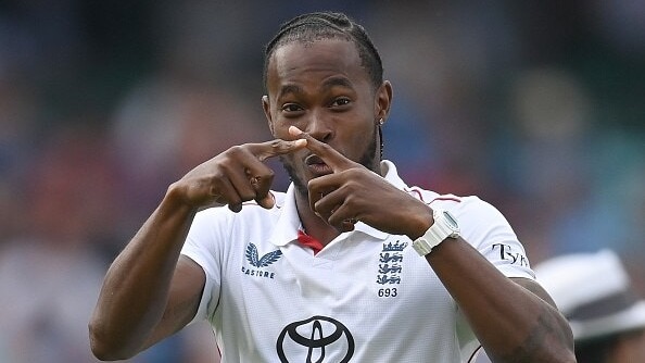 Jofra Archer of England gestures during the first day of the fifth Rothesay Test Match between England and India at The Kia Oval