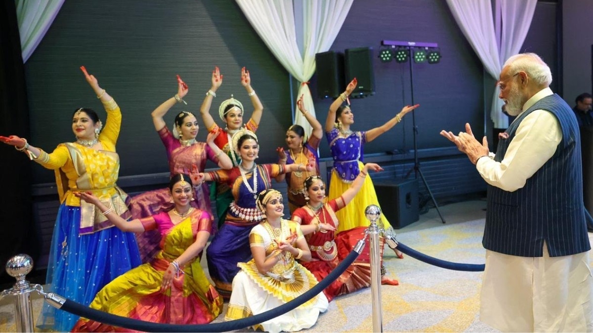 surinamese hindustani community welcomes PM Modi in Netherlands