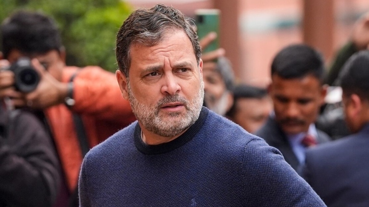 शिक्षा मंत्री को बर्खास्त क्यों नहीं कर रहे', NEET पेपर लीक को लेकर राहुल गांधी का PM मोदी पर वार - neet paper leak rahul gandhi attacks modi government demands education minister