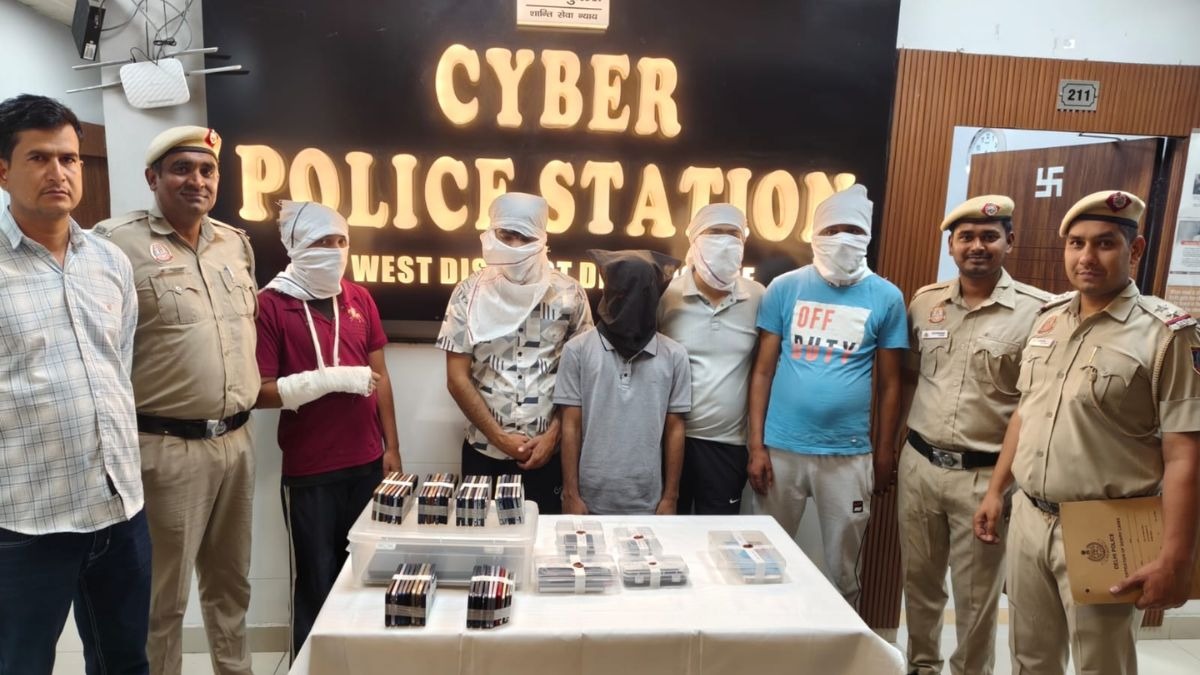 वॉट्सऐप ग्रुप, 40 करोड़ की ठगी... दिल्ली में ऐसे खुला साइबर गैंग का राज