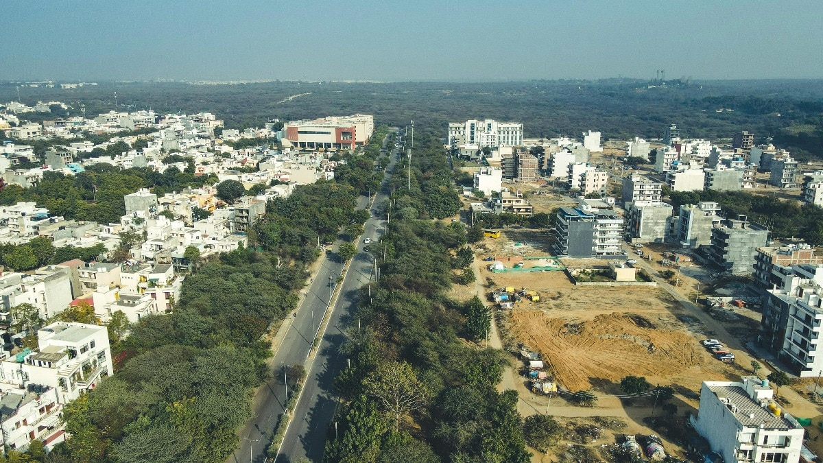 भारत के बड़े शहरों में 52% से घटकर 17% रह गए सस्ते मकान (Photo-Pexels)