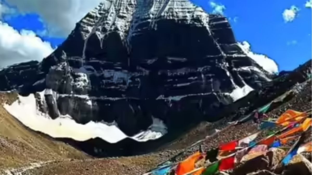 साल 2026 की यह पवित्र कैलाश मानसरोवर यात्रा जून के महीने में शुरू होगी और अगस्त तक चलेगी.