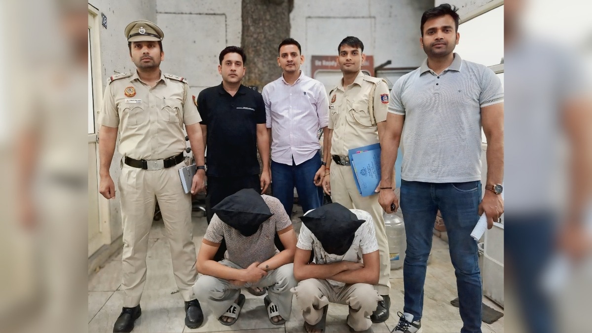 2 हजार से ज्यादा लोग आए संपर्क में.(Photo: Himanshu_Mishra/ITG)
