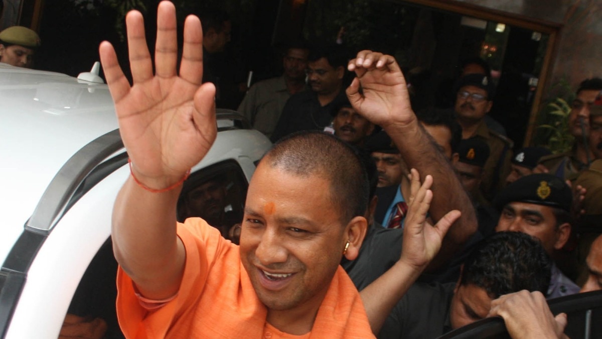 सीएम योगी ने सभी 75 जिलों में चौपाल लगाने को कहा है (File Photo: Maneesh Agnihotri)
