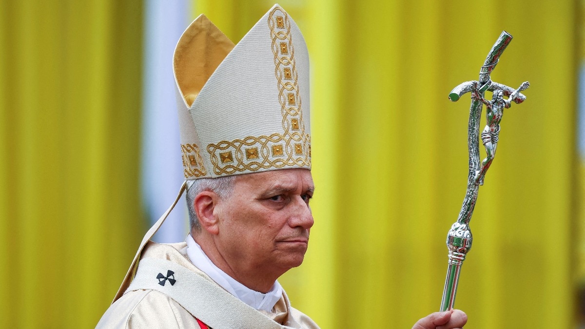 Pope Leo XIV arrives to lead a holy Mass for peace and justice at Bamenda airport in Bamenda, Cameroon. (Photo: Reuters)