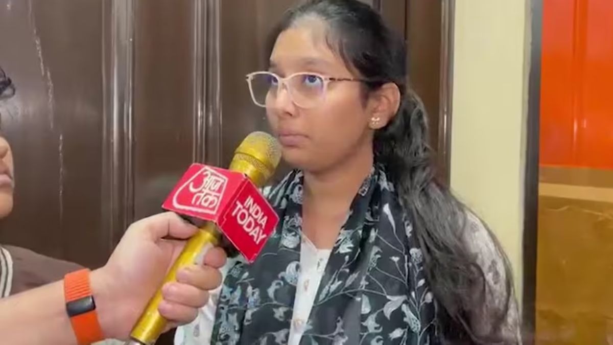 छात्र बोले- हमारी मेहनत बेकार कर दी