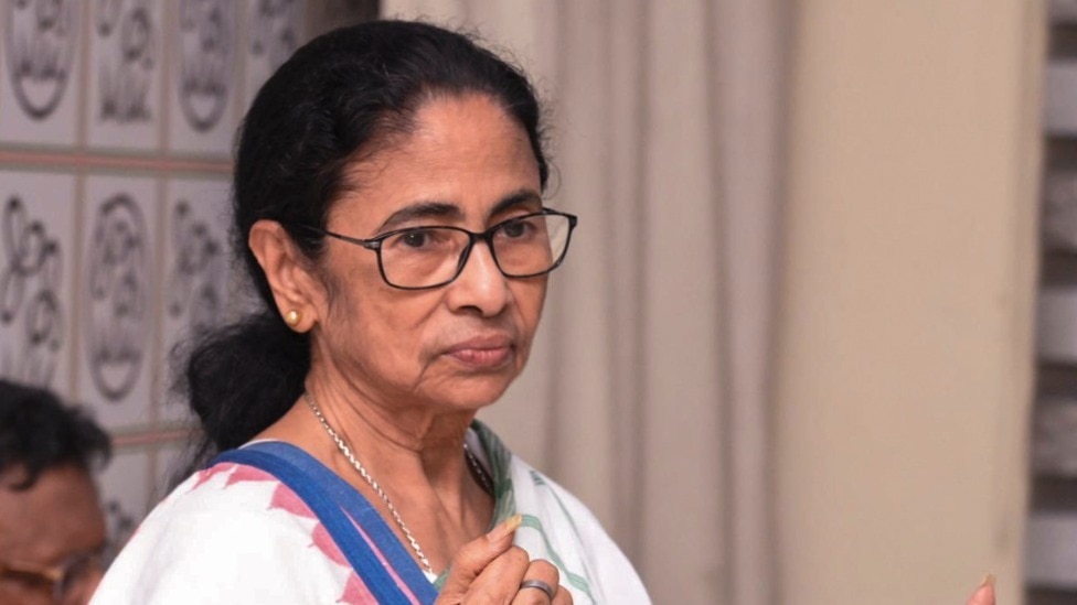 ममता बनर्जी की टीएमसी इस समय संकट के दौर से गुजर रही है. (Photo: PTI)