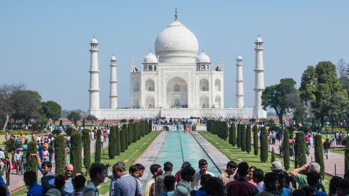 आगरा में पर्यटकों को तोहफा, इस दिन फ्री में मिलेगा प्रवेश