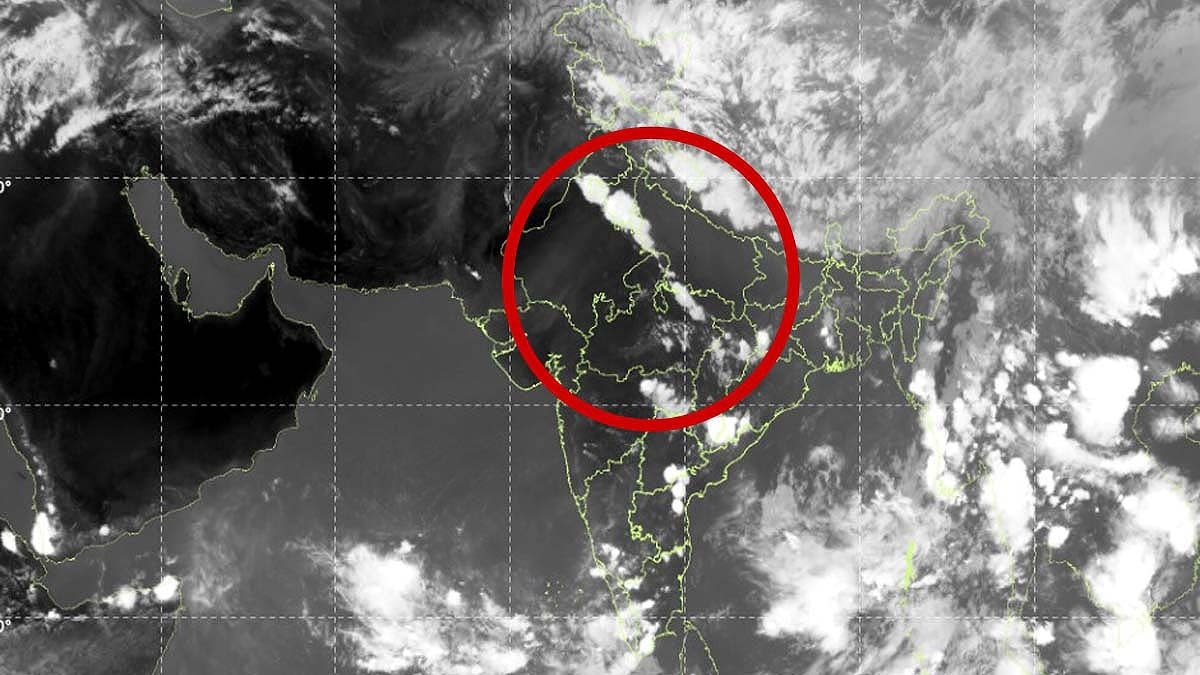 मौसम बदलने वाला है.... आज रात उत्तर भारत में गरज के साथ बरसेंगे बादल