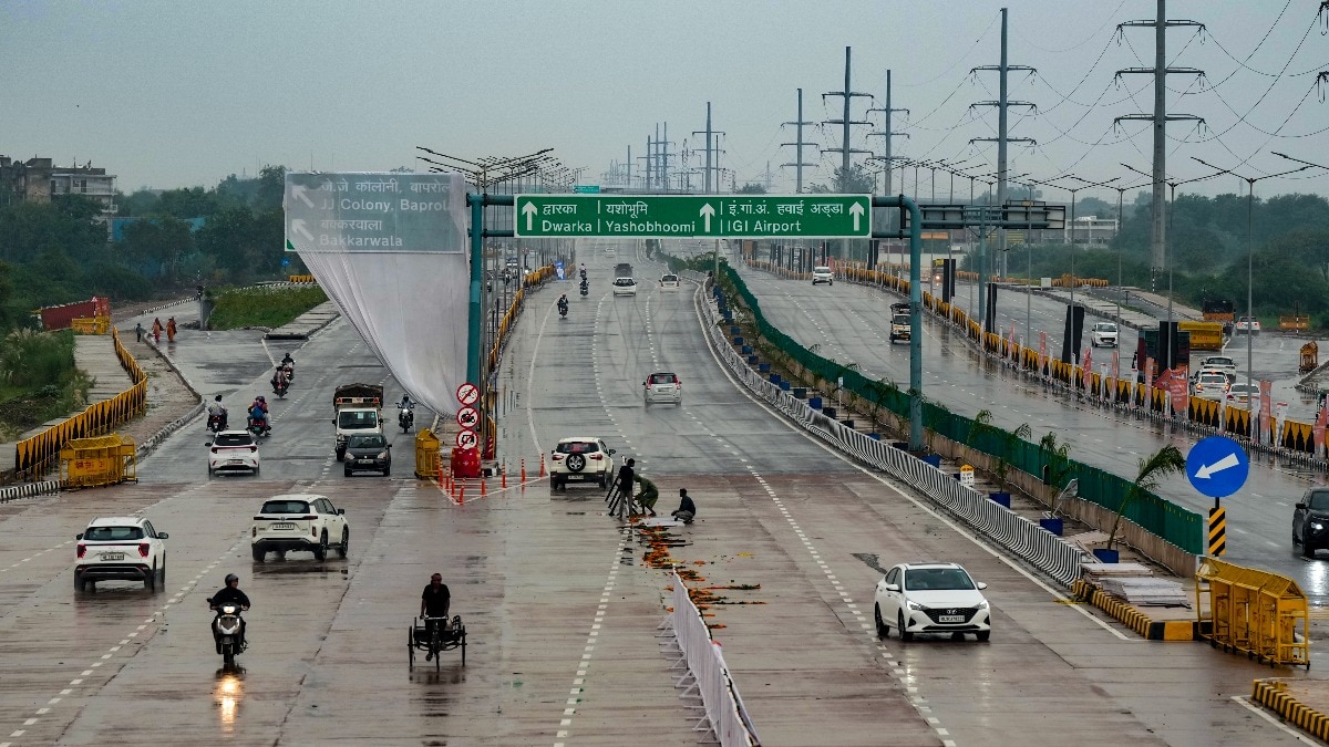delhi road news