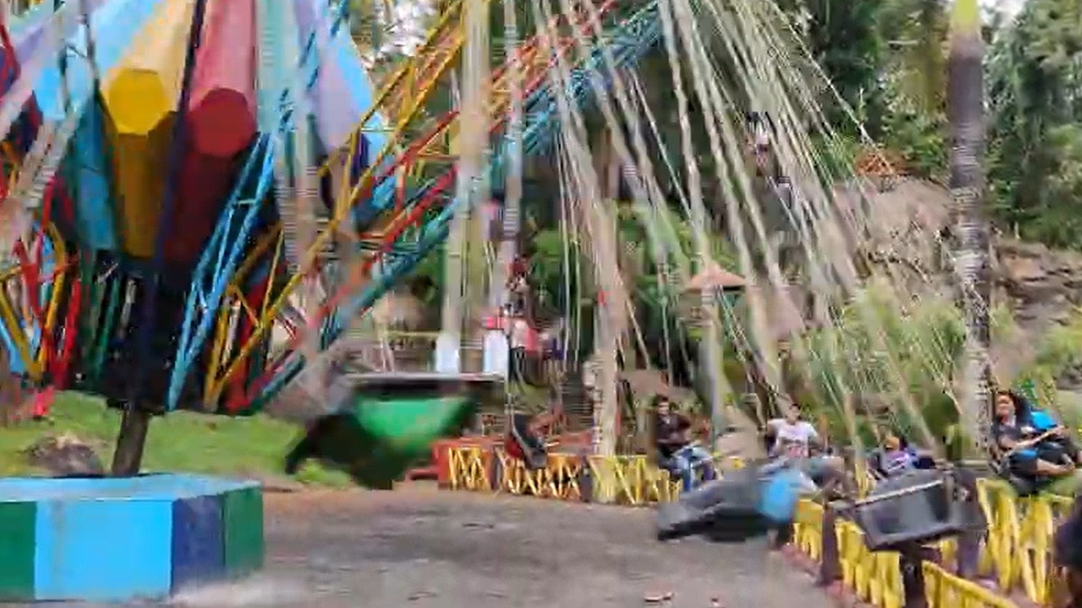 Five injured as ride collapses at amusement park near Thiruvananthapuram