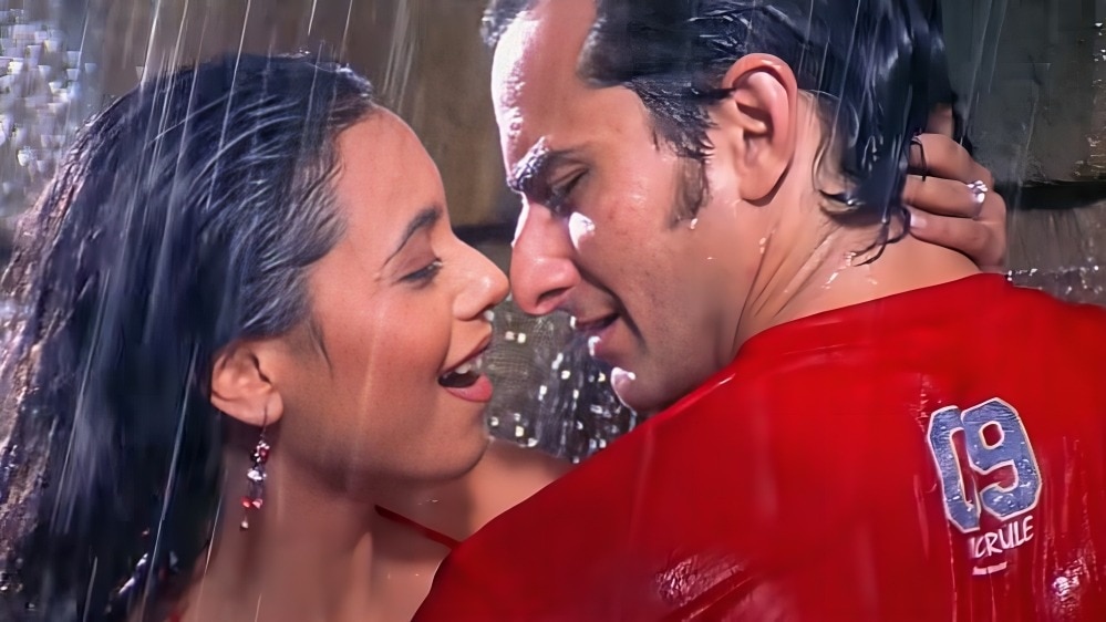 रानी मुखर्जी और सैफ अली खान ने दी थी सिनेमा की सबसे खराब Kiss (Photo: IMDb)