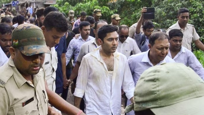 mamata banerjee blames bjp threatens hospital abhishek banerjee