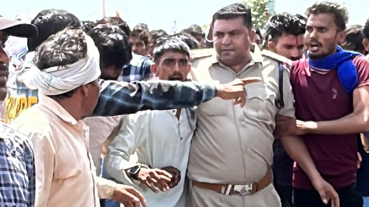 5 थानों की फोर्स ने मुश्किल से बचाई थाना इंचार्ज की जान.(Photo:ITG)