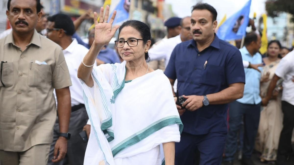 टीएमसी प्रमुख ममता बनर्जी की सड़क पालिटिक्स (Photo-TMC)