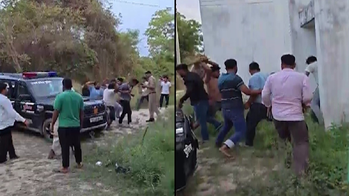 पुलिस के सामने दो पक्षों में डंडे (Photo: itg)