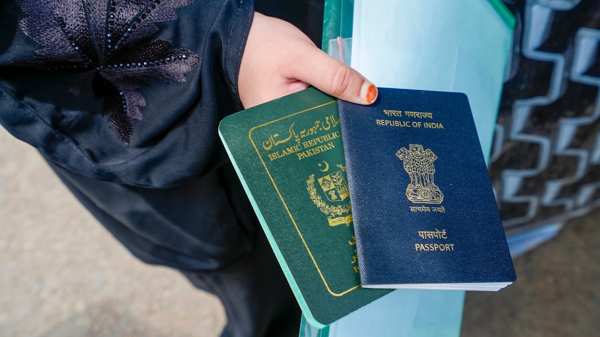 6a1eeb3ce8567-pakistan-passport-israel-023951532-16x9.jpg