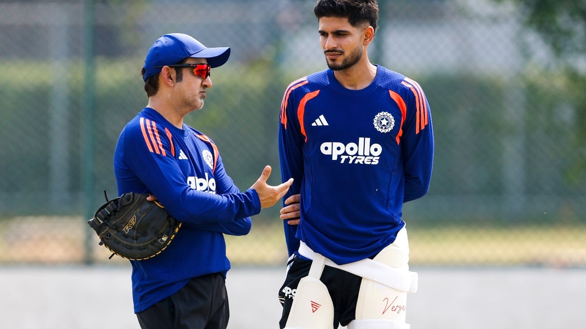 बल्लेबाजी बढ़ाएं या गेंदबाजी मजबूत करें? (Photo @BCCI)
