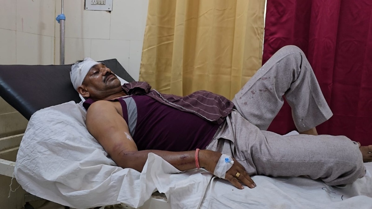 एनडीपीएस वारंटी की तलाश में पहुंची थी टीम.(Photo: Akhilesh Kumar/ITG)