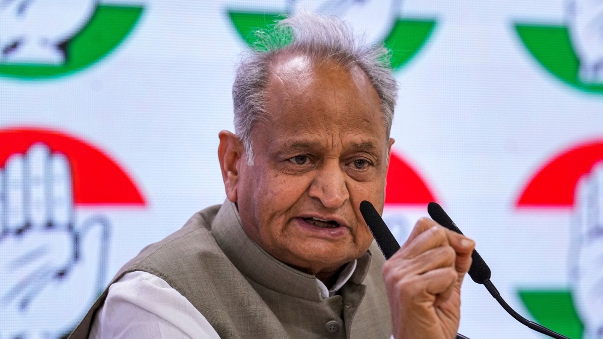 'पायलट बागी थे इसलिए MLA भागे!', गहलोत ने खोला 2022 बगावत का