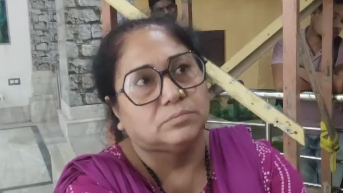 पार्षद काकली घोष ने कहा कि पैसा तृणमूल युवा कांग्रेस के नेता ने उनके नाम पर फर्जी तरीके से वसूला था (फोटो- ITG)