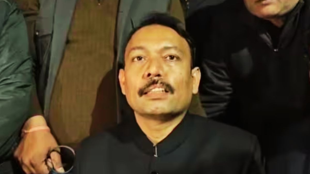 बीजेपी की 'C टीम' है CJP, सस्पेंडेड अधिकारी अलंकार अग्निहोत्