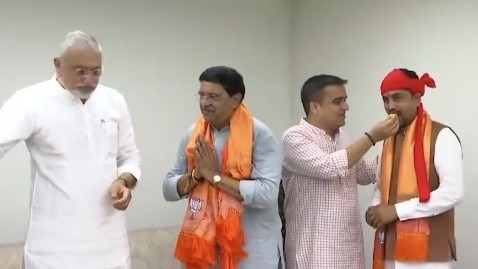 गुजरात राज्यसभा चुनाव: 4 सीटों पर BJP की जीत तय, कांग्रेस का