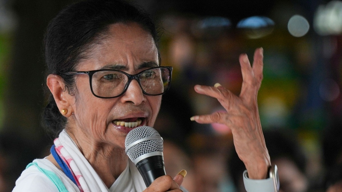 बंगाल में 'खेला' पार्ट-2! क्या नंबर गेम हार रही हैं ममता? TM