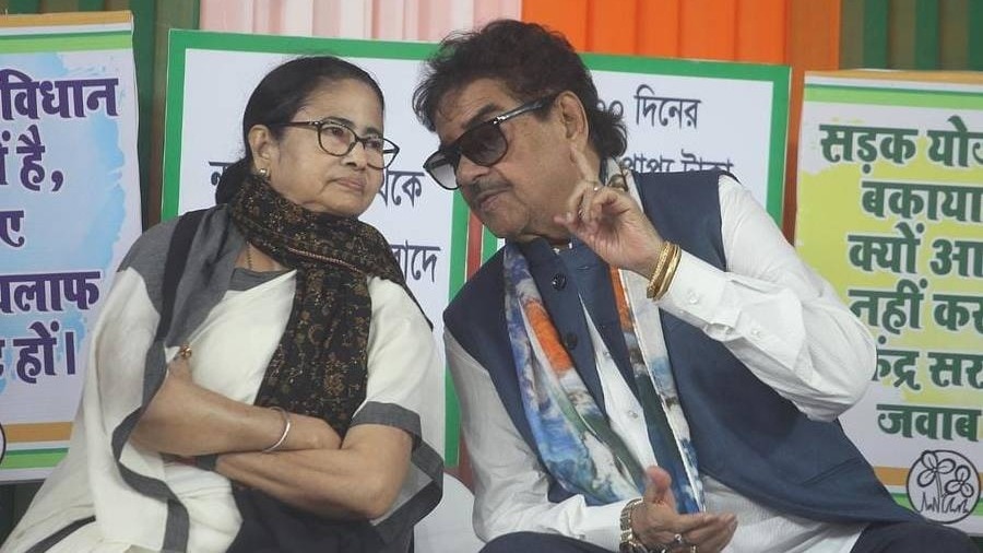 TMC में बगावत के बीच 'खामोश' हैं शत्रुघ्न सिन्हा! किस बात का