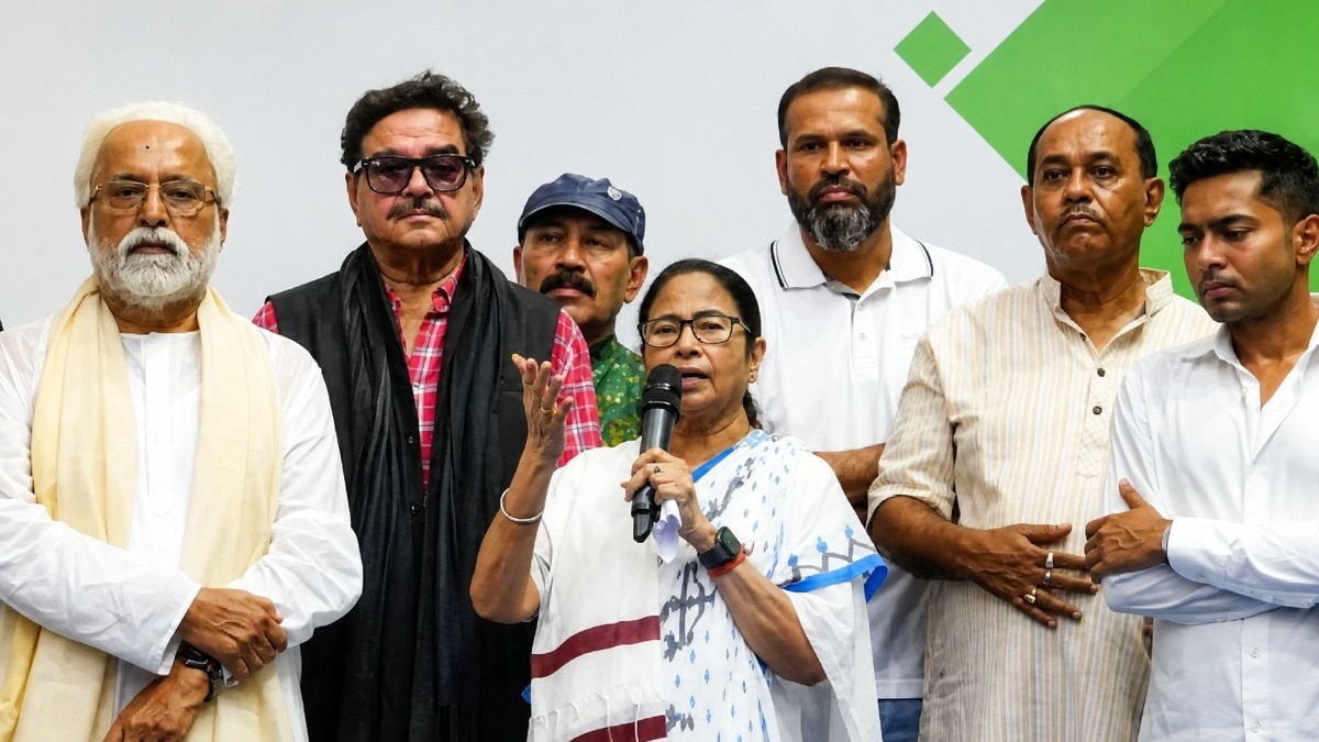 TMC के सबसे अमीर सांसद ने भी छोड़ा ममता का साथ, बा