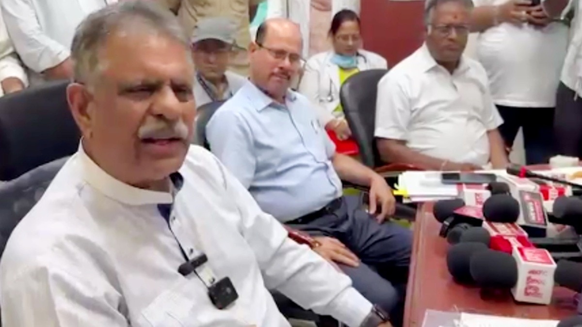 स्वास्थ्य मंत्री गजेंद्र सिंह खींवसर की फिसली जुबान.(Photo:Screengrab)