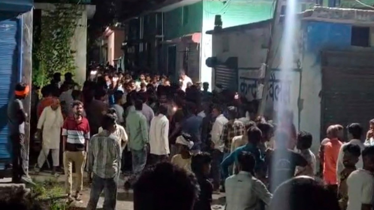 देहरादून में पानी को लेकर दो समुदाय में विवाद. (photo: @ANI)