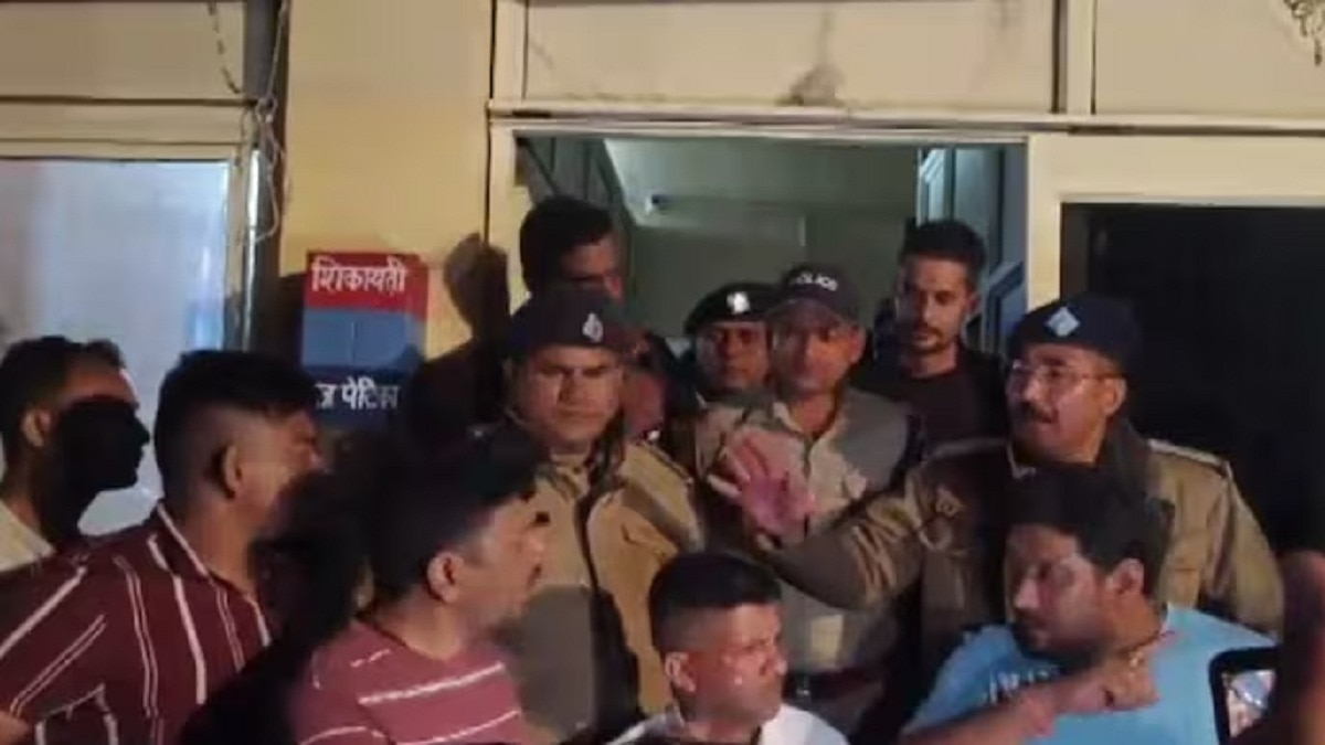 बताया जा रहा है कि दोनों शराब के नशे में थे. Photo ITG