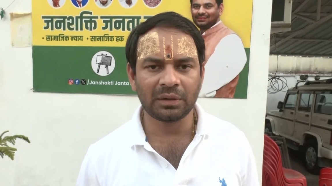तेज प्रताप ने कहा, महिलाओं की सुरक्षा ज्यादा जरूरी है. Photo ITG