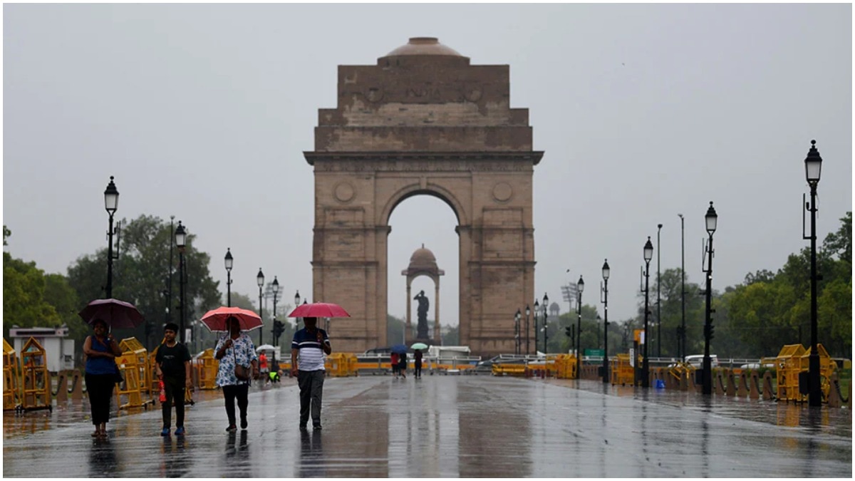 मौसम विभाग ने इस हफ्ते दिल्ली-एनसीआर समेत उत्तर भारत में तेज हवाओं के साथ बारिश का अलर्ट जारी किया. (Photo: PTI)