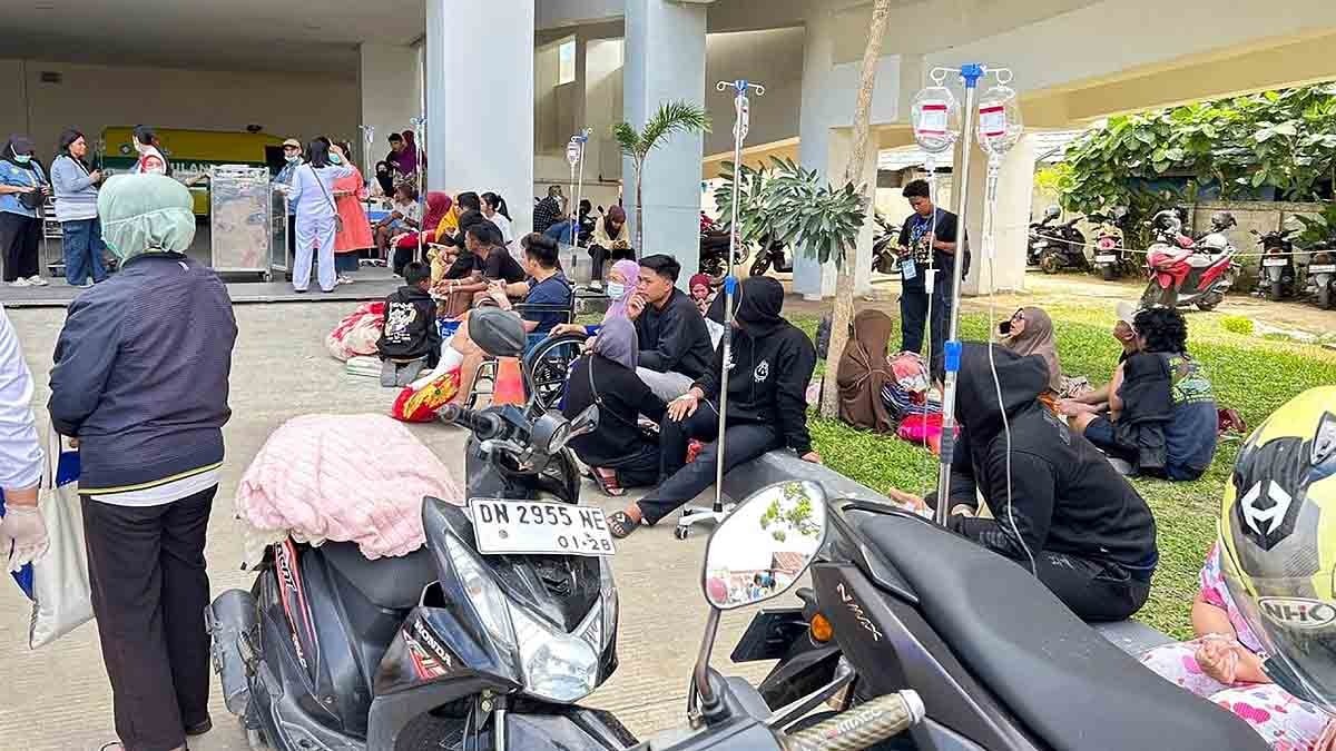 इंडोनेशिया में 6.7 तीव्रता का शक्तिशाली भूकंप, पालू में मची अफरा-तफरी, इमारतें क्षतिग्रस्त - Indonesia Earthquake - AajTak