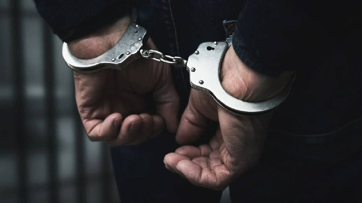 महिला के जेवर ले उड़ा बदमाश (Photo: representational image)