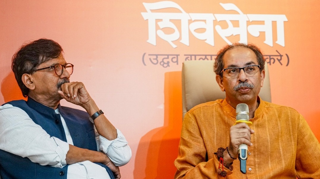 'सांसदों को खरीदा जा रहा, 15-15 करोड़ एडवांस दिए...', राउत का दावा