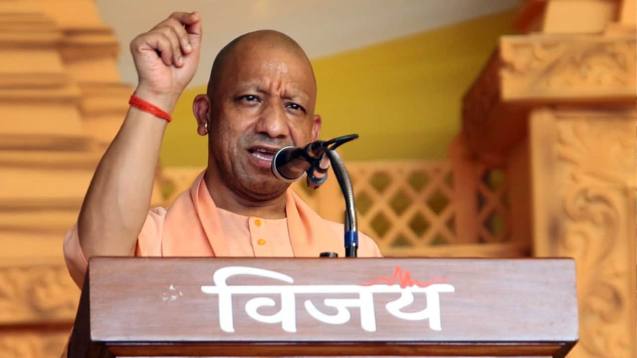 'विपक्ष के आंसू सिर्फ माफिया के मरने पर बहते हैं', उन्नाव में गरजे CM योगी