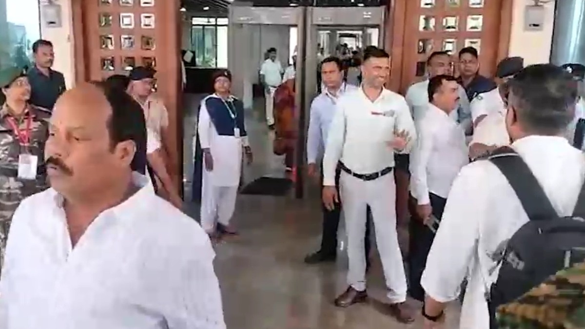 झारखंड की दो राज्यसभा सीट के लिए मतदान जारी. (photo: ITG)